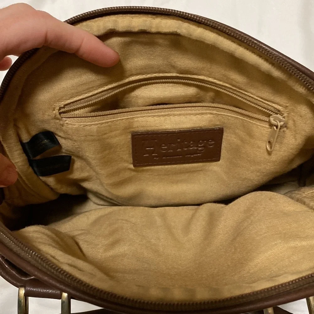 Etienne Aigner, Heritage, Vintage Straw purse. **Rare 1960s. Designer Bag - Picture 9 of 16